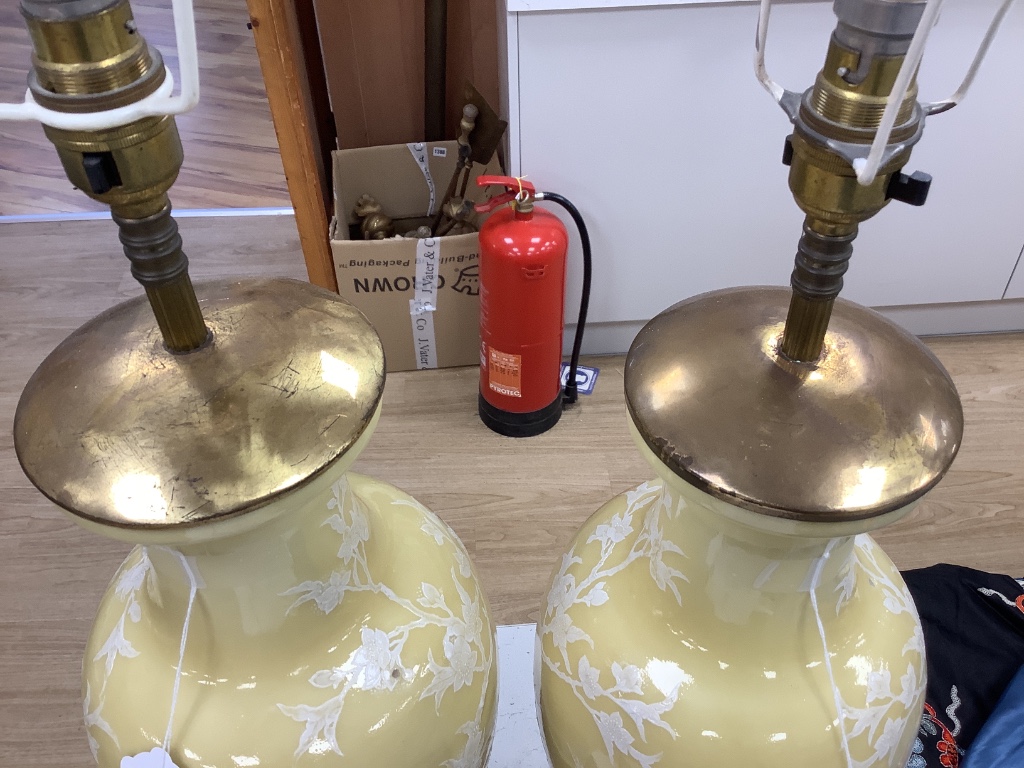 A pair of Chinese yellow ground table lamps, height 38cm not including electric fitting